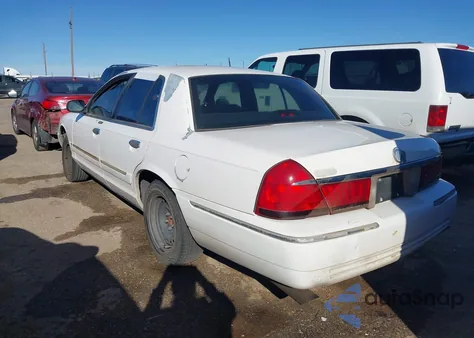 1998 Mercury Grand Marquis z USA, uszkodzony, nr VIN 2MEFM74W8WX601638